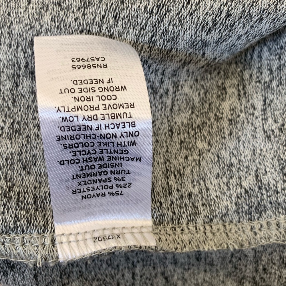 3/$15 MAKE + MODEL All Star Lounge Pullover Grey - Picture 6 of 7